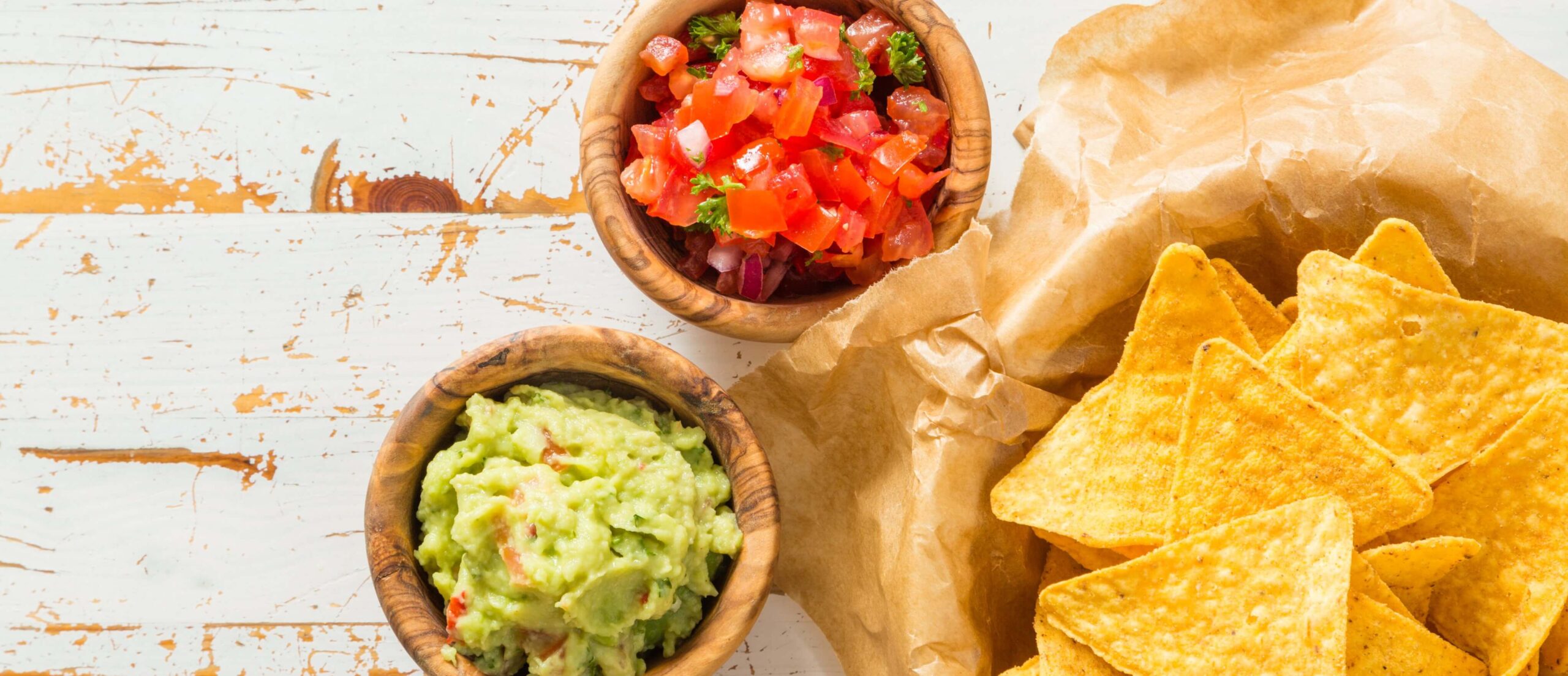 Nachos & Tangy Guacamole vegan recipe