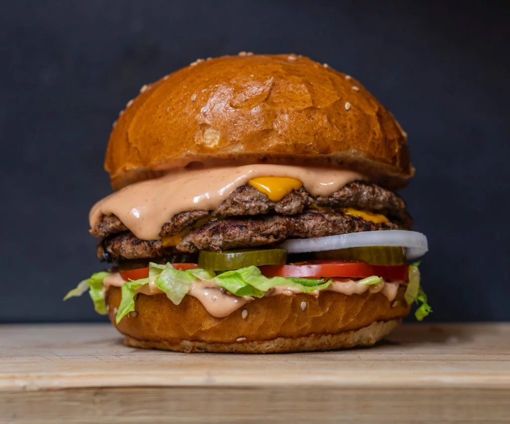 These are some of the most and least calorific burgers at U.S. fast-food chains